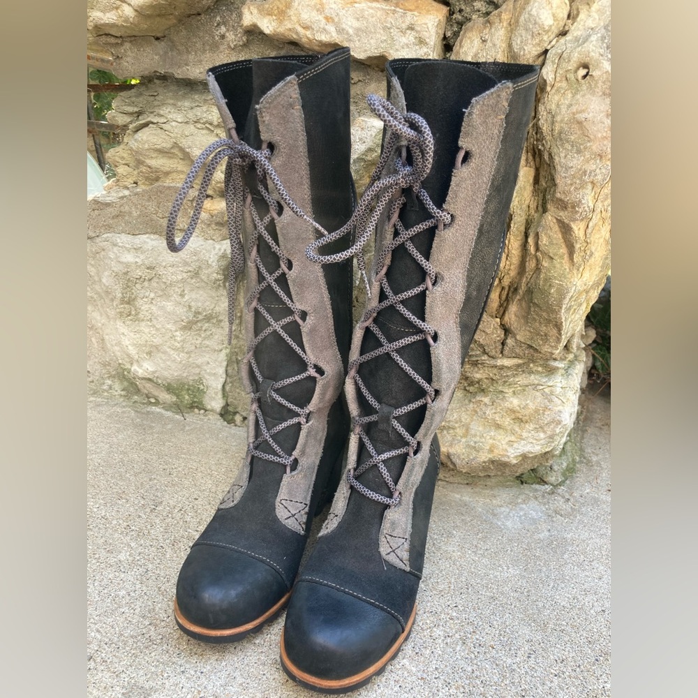 Two-Tone Lace-Up Tall Combat Boots in Black and Gray